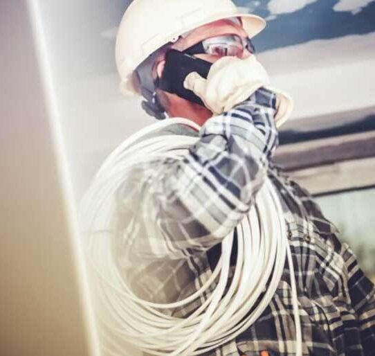6 Essential Steps to Take Before Contacting an Electrician